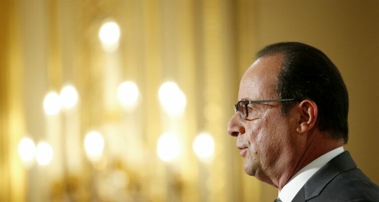 Франсуа Олланд пообещал выступить за отмену санкций против России