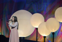 Дина Гарипова вышла в финал конкурса «Евровидение-2013»
