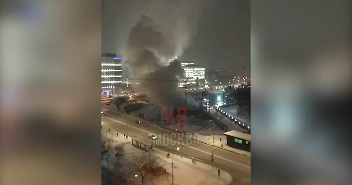 В Москве на стройке станции метро «Новаторская» случился пожар