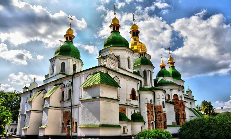 В Софийском соборе в Киеве могут отключить свет за долг в 18 копеек