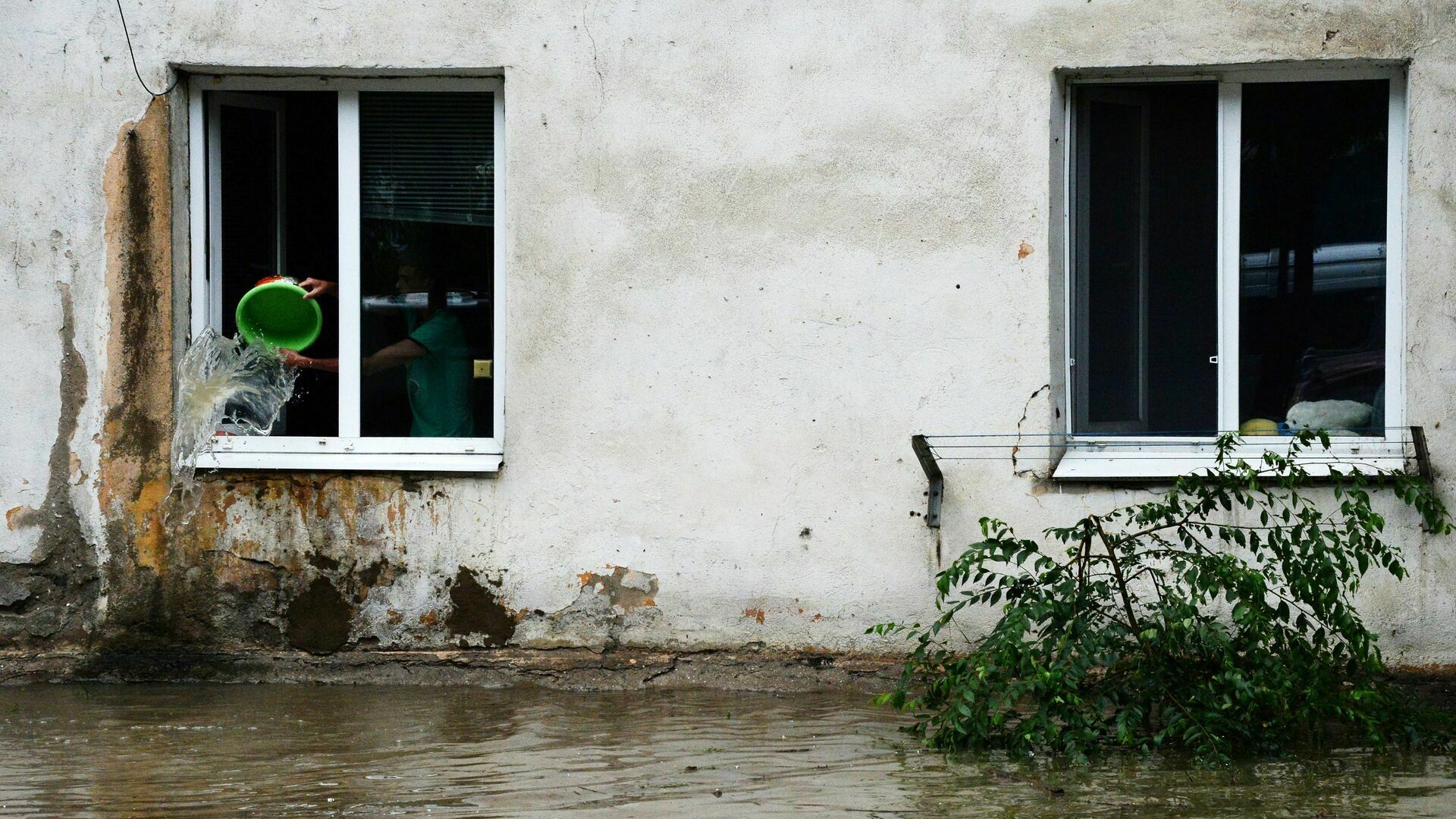 В Приморье за разрушенные тайфуном дома жителям выплатят по 100 тысяч рублей