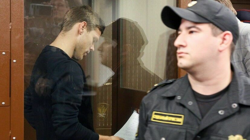 Суд арестовал Кокорина и Мамаева на два месяца
