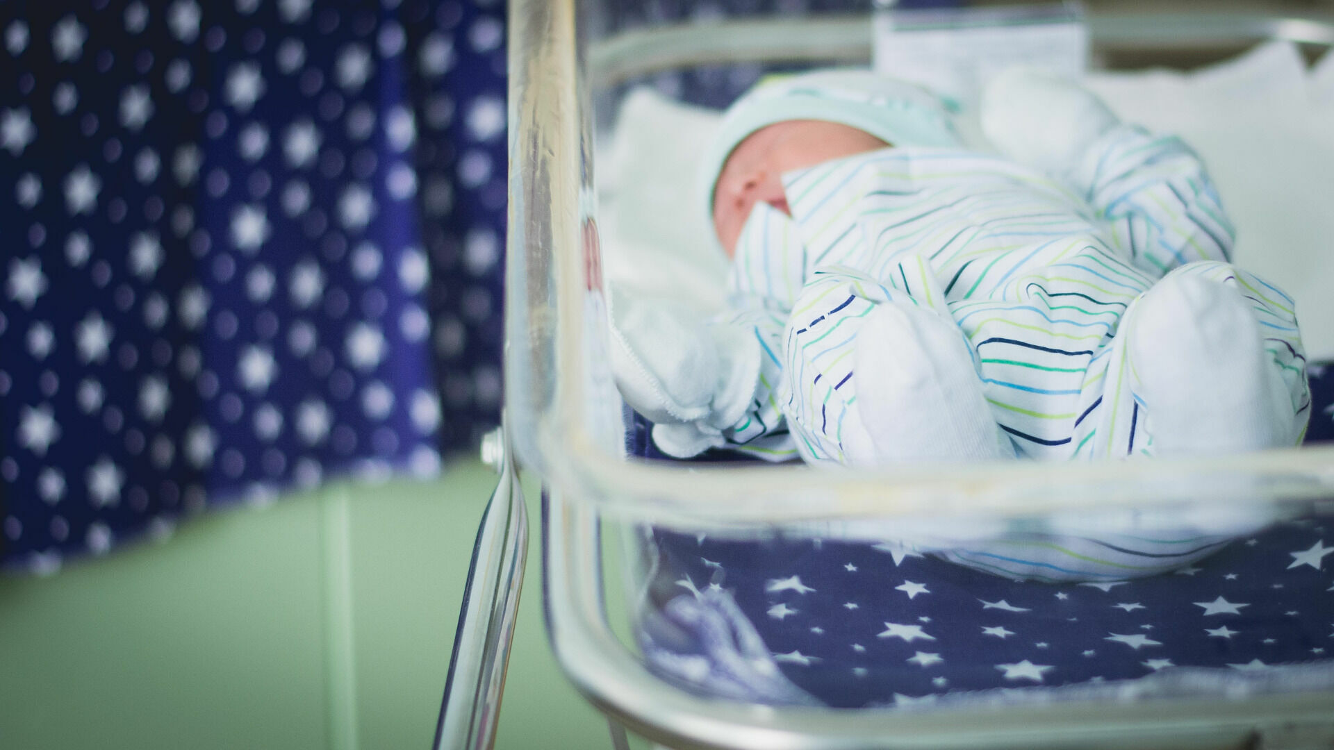 Роскачество организует проверку наборов для новорожденных
