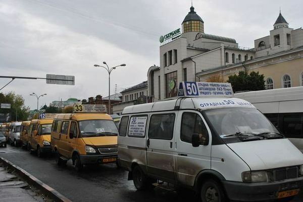 Запрещенные московские маршрутки ищут новые способы выживания