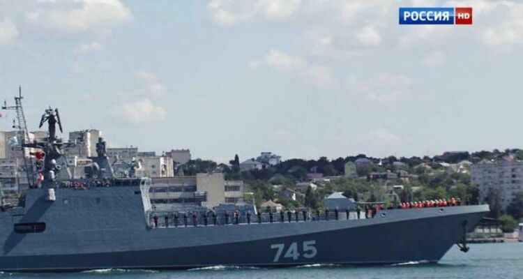 Фрегат «Адмирал Григорович» сопроводили в Севастополь корабли НАТО