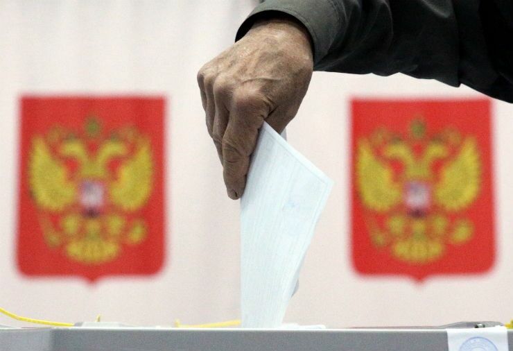 В Мособлизбиркоме опровергли сообщения о подвозе избирателей на участки