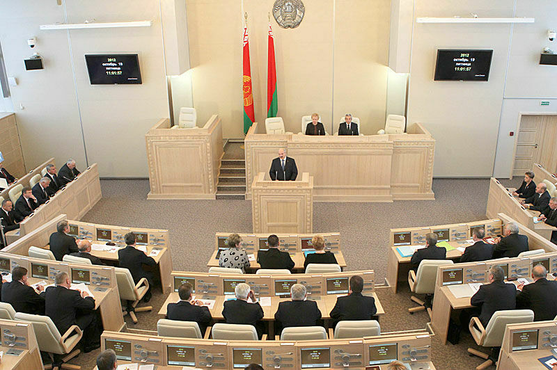 Представители белорусской оппозиции в парламент не прошли