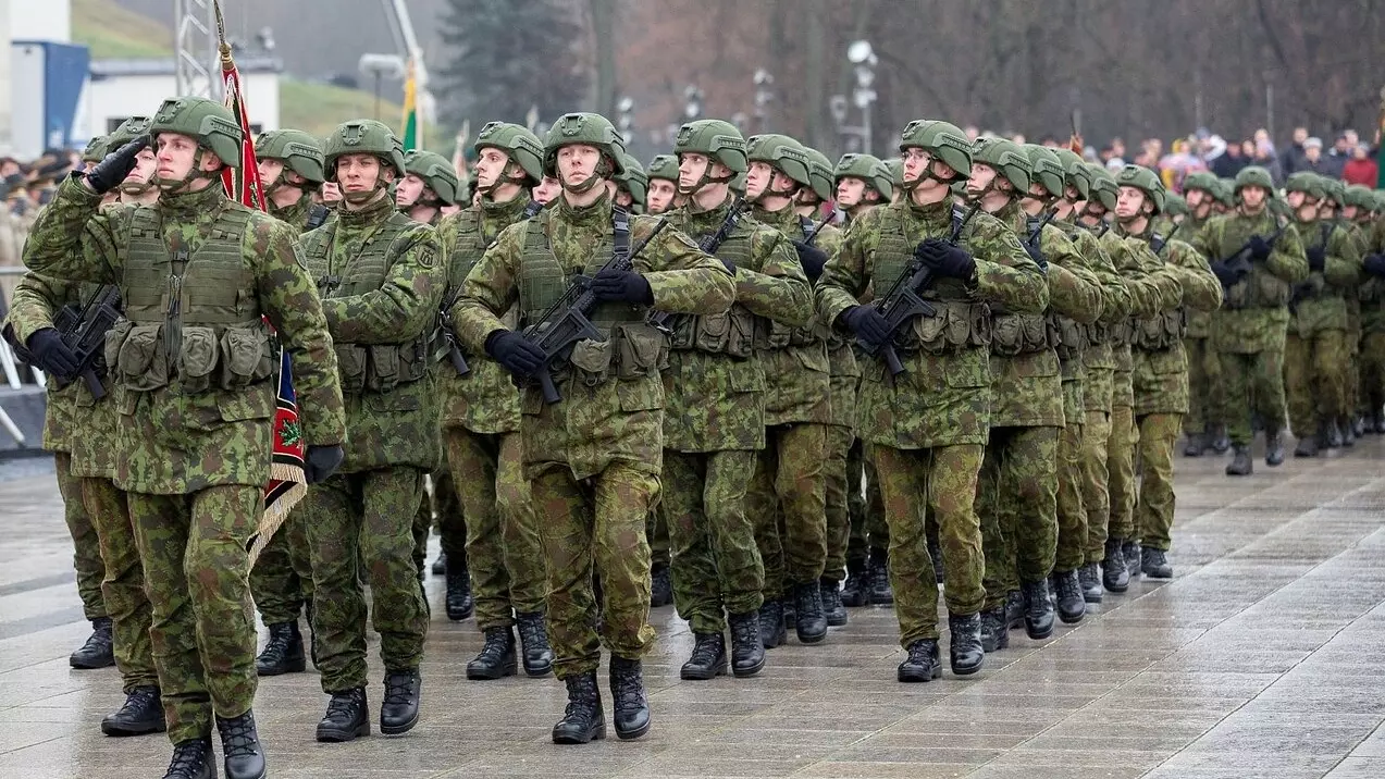 Литовские военные уже получили разрешение парламента отправиться в Украину, но Киев пока об этом их не просил