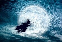 Сегодня Вальпургиева ночь - ведьмы летят на шабаш