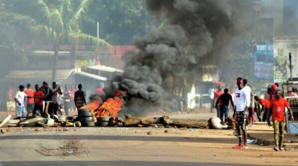 В ходе протестов в Гвинее погибло 10 человек