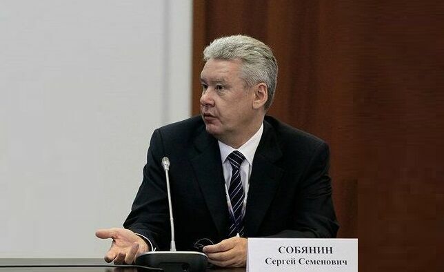 Сергей Собянин допустил скорое введение новых ограничений по коронавирусу