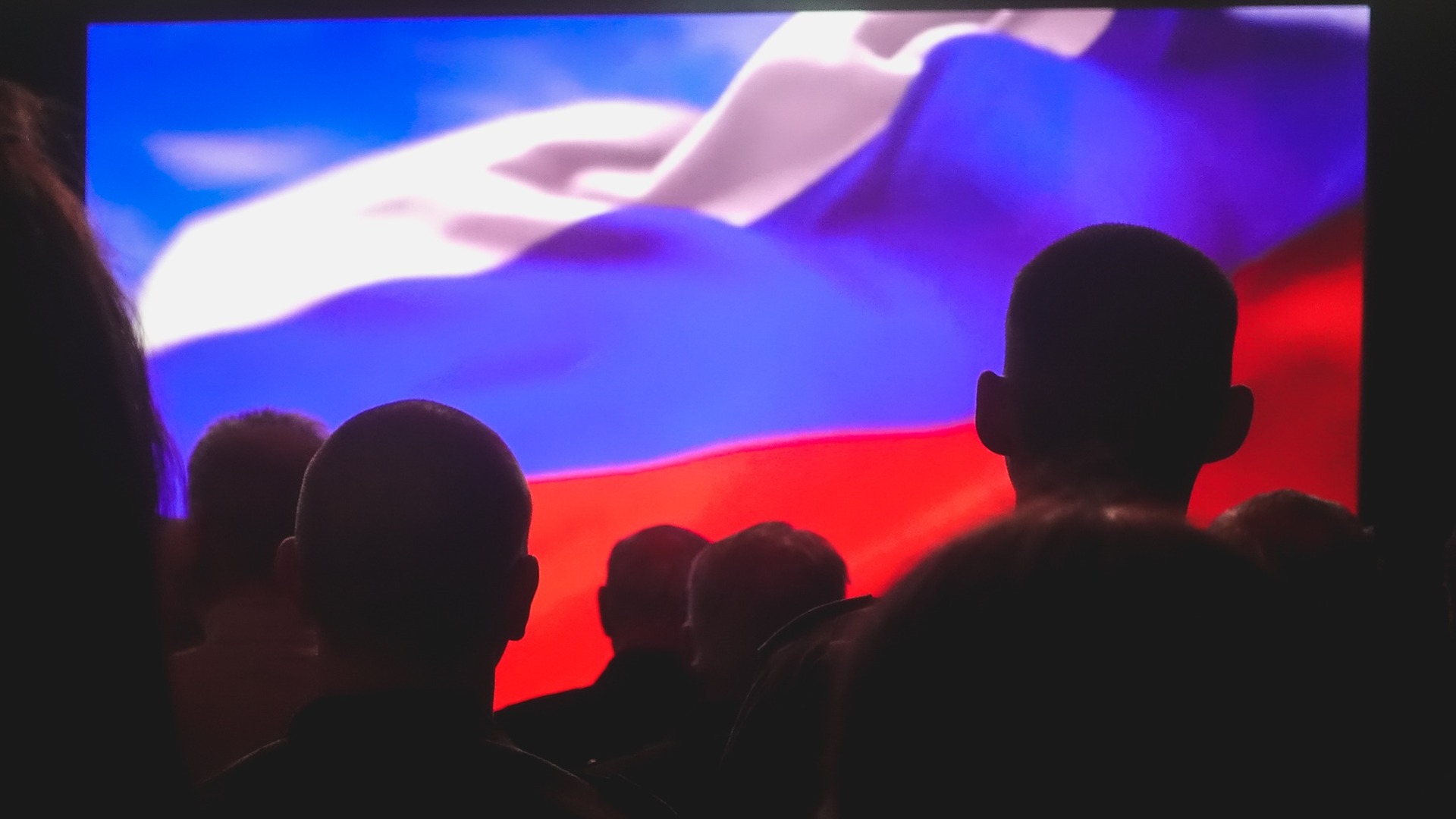 ФОМ: 84% россиян считают себя патриотами