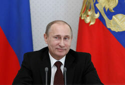 Путин выступил за продление сроков приватизации жилья, Дума согласна