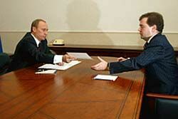 Медведев выдвинут кандидатом на пост президента России