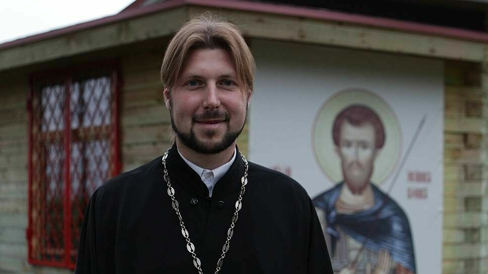 Священник Грозовский осужден на 14 лет за педофилию, но сана не лишен