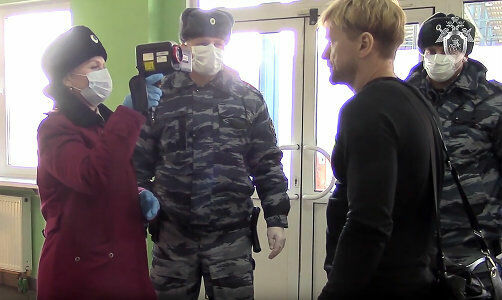 Коронавирус нанес по российским тюрьмам двойной удар