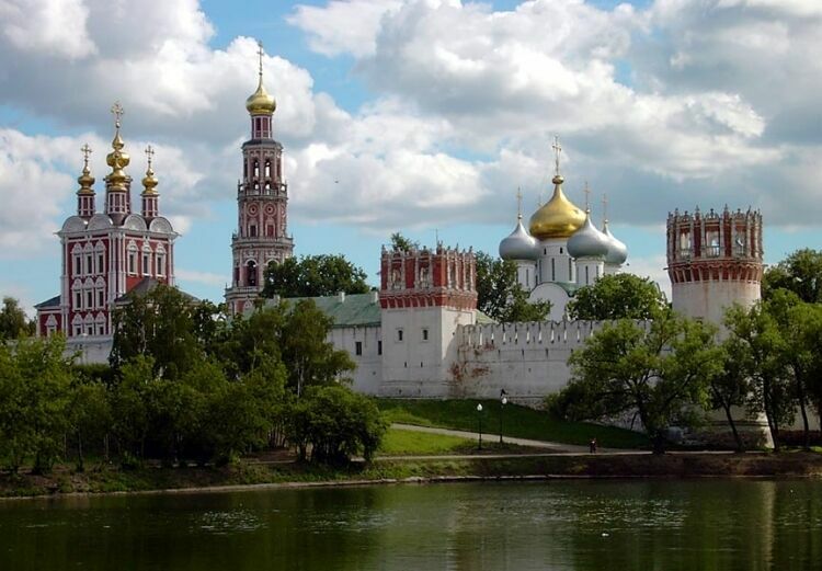 Минкульт: Новодевичий монастырь не реставрировали сайдингом
