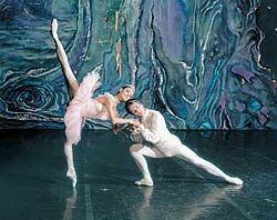 Маски балета «Москва»