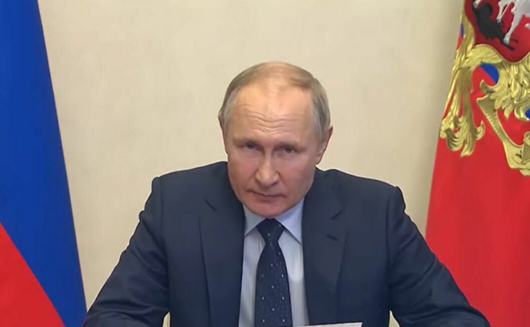 Владимир Путин предположил снятие коронавирусных ограничений к концу августа