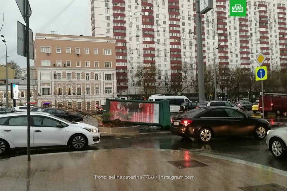 По Москве пронёсся ураган. Погиб ребёнок (Видео)