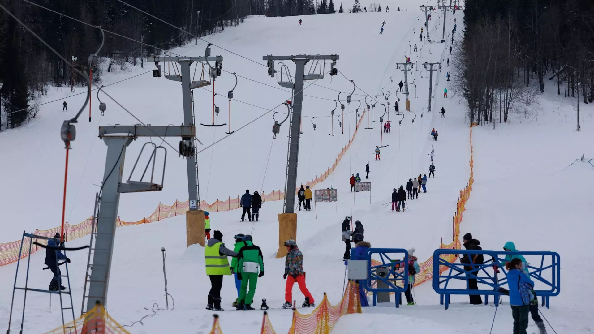 В Сочи во время массового лыжного забега пострадали лыжницы