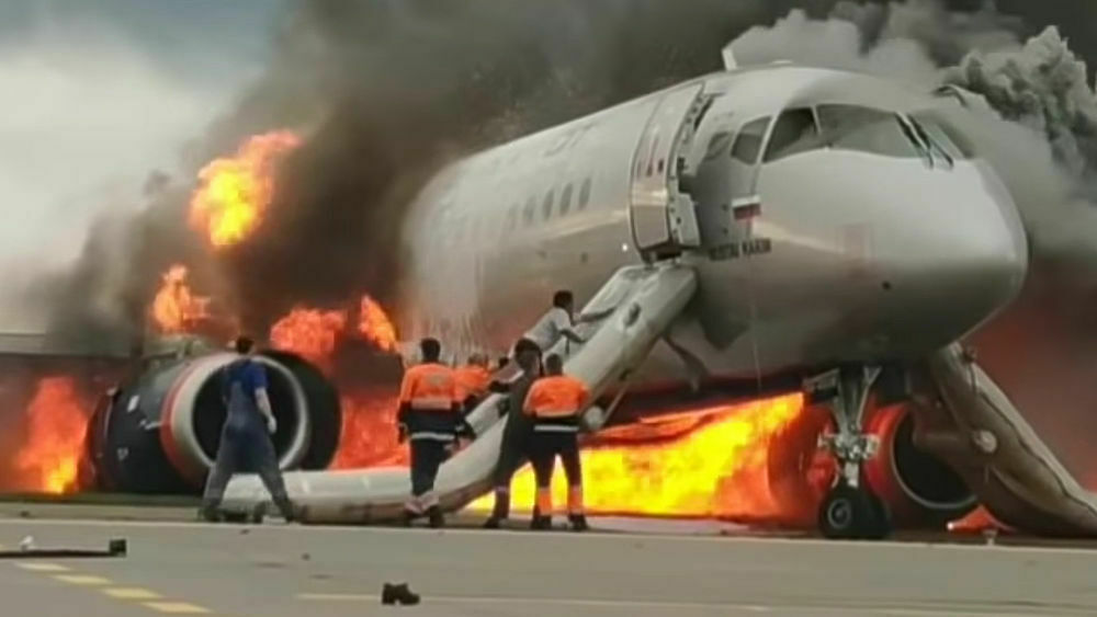 Выживший пассажир SSJ-100: «Самолет сгорел, как пластиковый стаканчик».