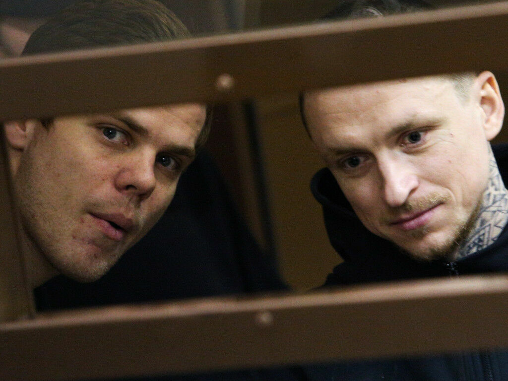 Суд постановил освободить Кокорина и Мамаева по УДО