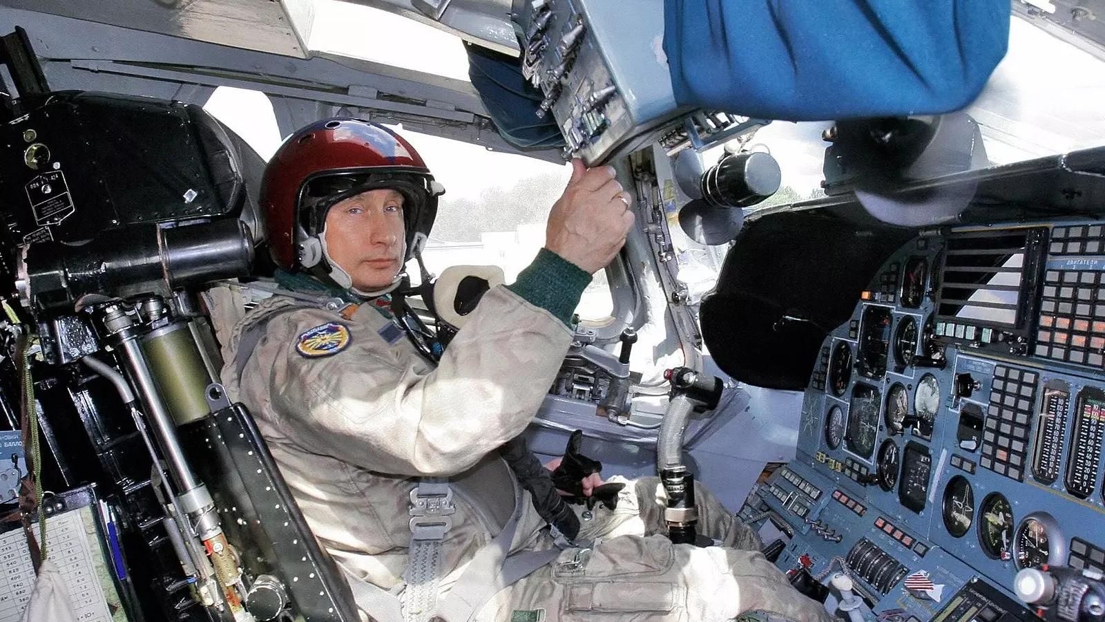 Путин совершил полет на «Белом лебеде»: почти 40 минут за штурвалом ракетоносца