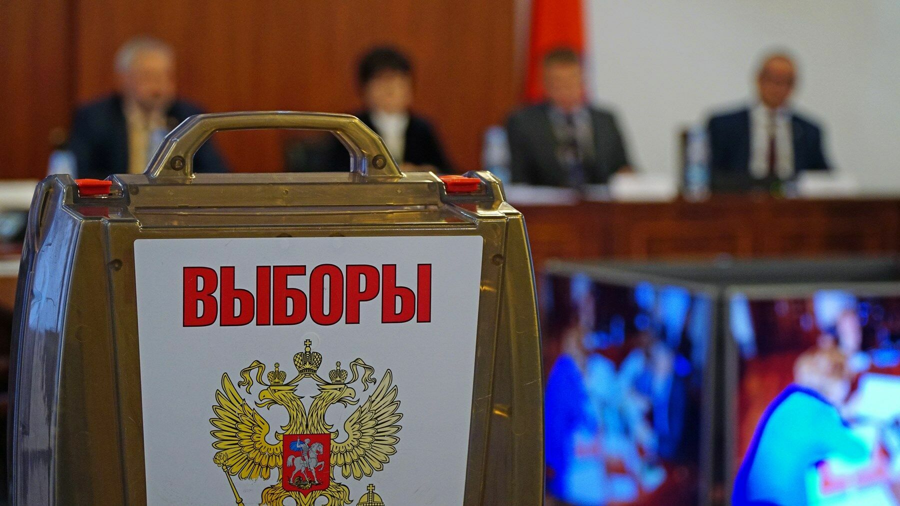 Снова в тренде: 80% глав регионов выдвинутся на осенних выборах от "Единой России"