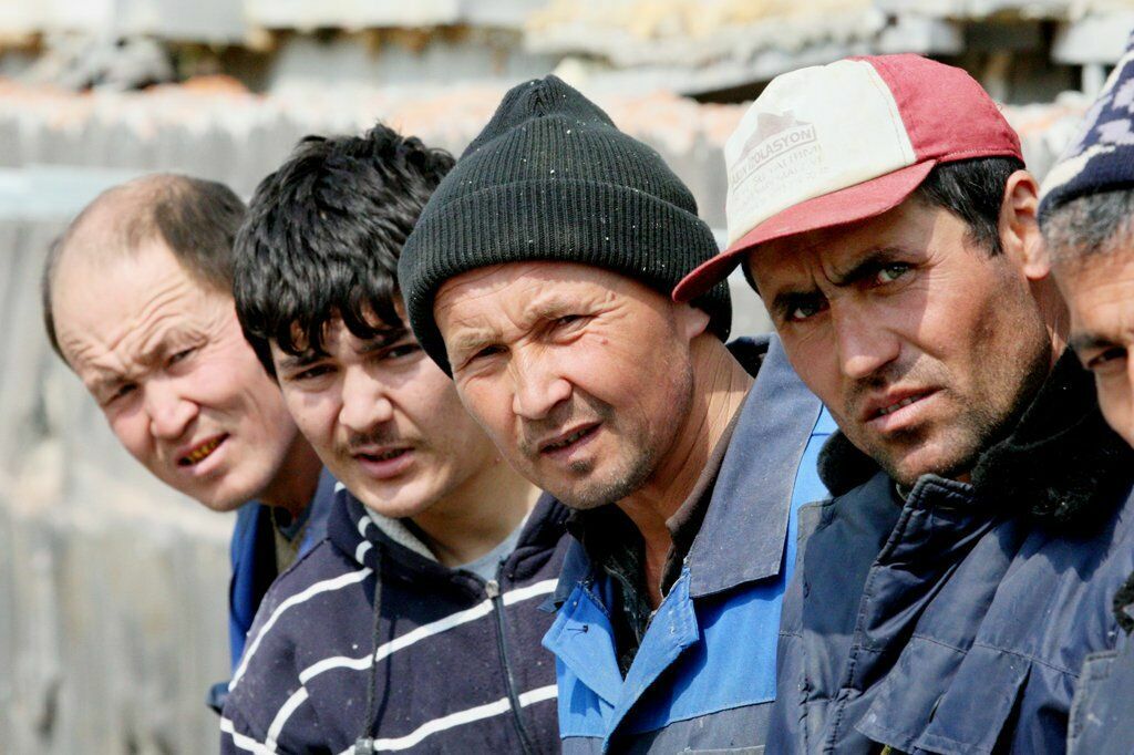 Павел Пряников: принимая мигрантов, Россия спасает Среднюю Азию от взрыва