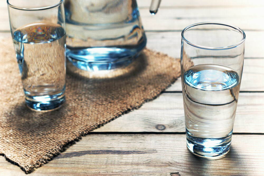 Врач-диетолог: натощак можно пить только воду