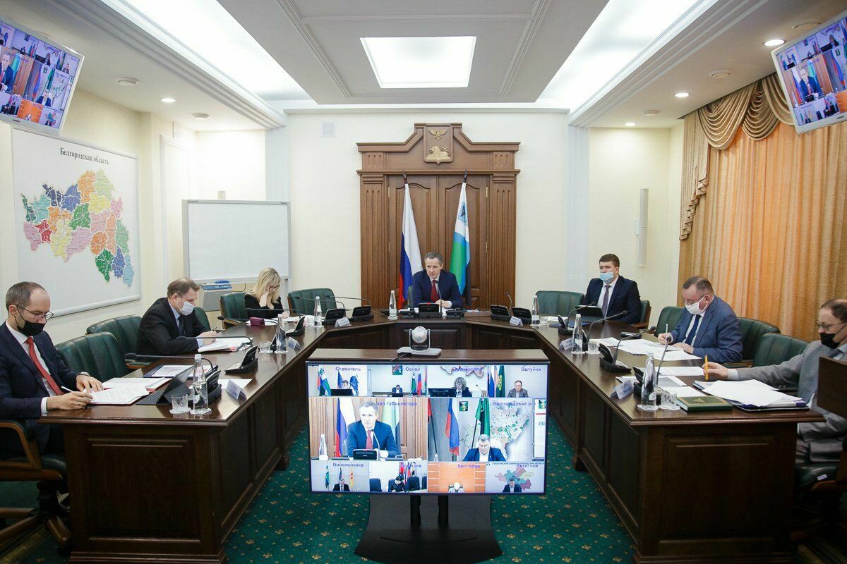 Эксперты оценили первые 100 дней работы врио губернатора Гладкова