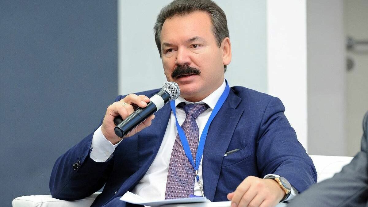 Экс-депутата Госдумы и основателя ГК Титан Михаила Сутягинского обокрали на 1,5 миллиона, пока он спал.