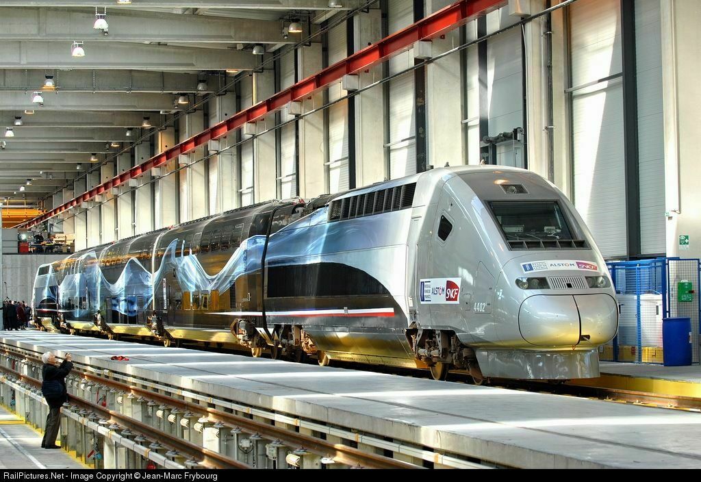 Производитель поездов Alstom приостановил работу в РФ