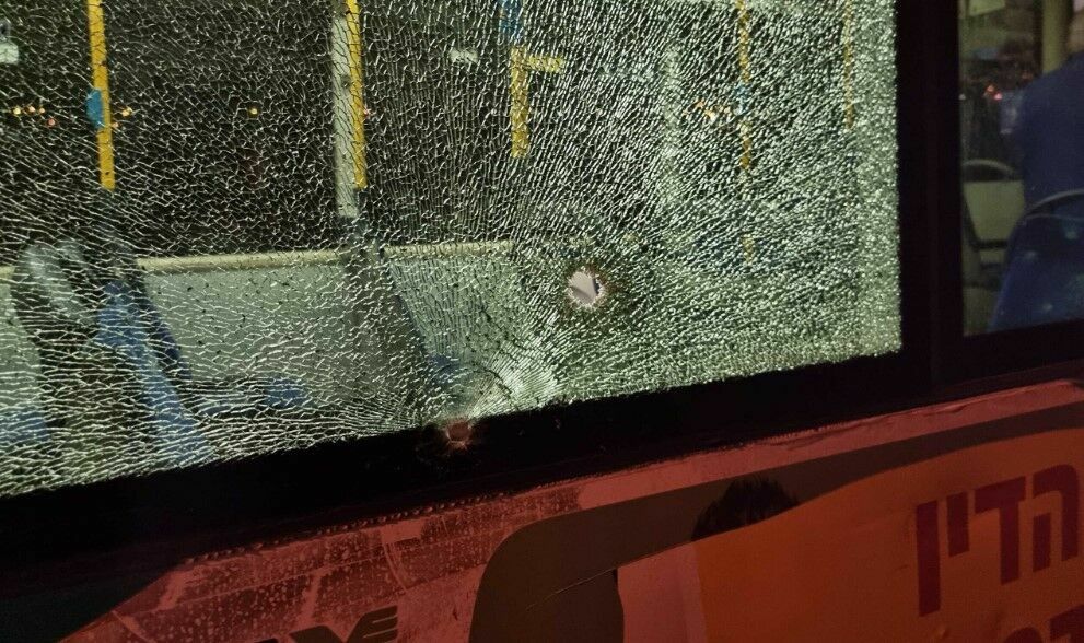 В Старом городе Иерусалима расстрелян автобус — стрелок задержан