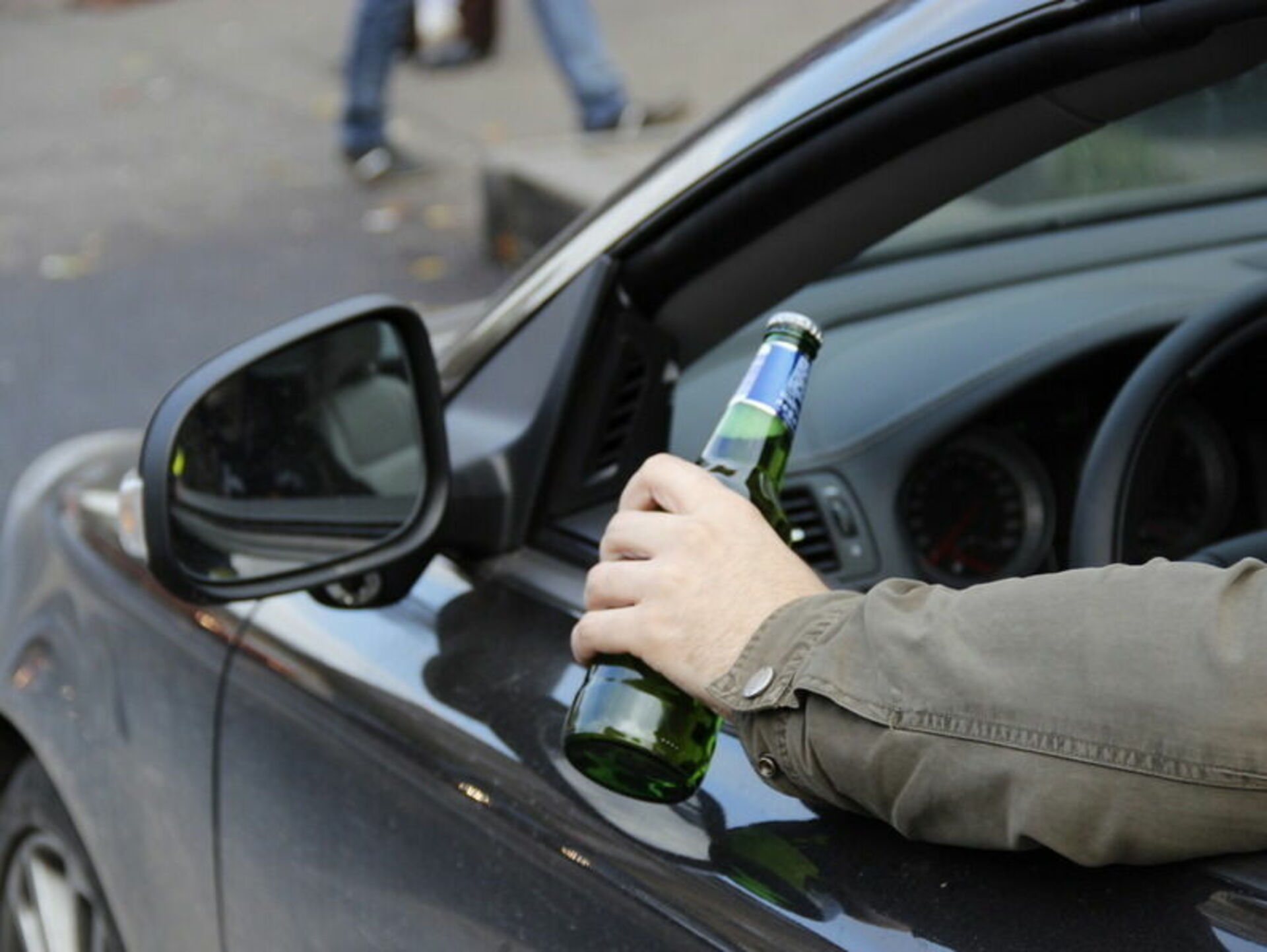 Военнослужащие алкогольное опьянение. Управление автомобилем в нетрезвом состоянии.
