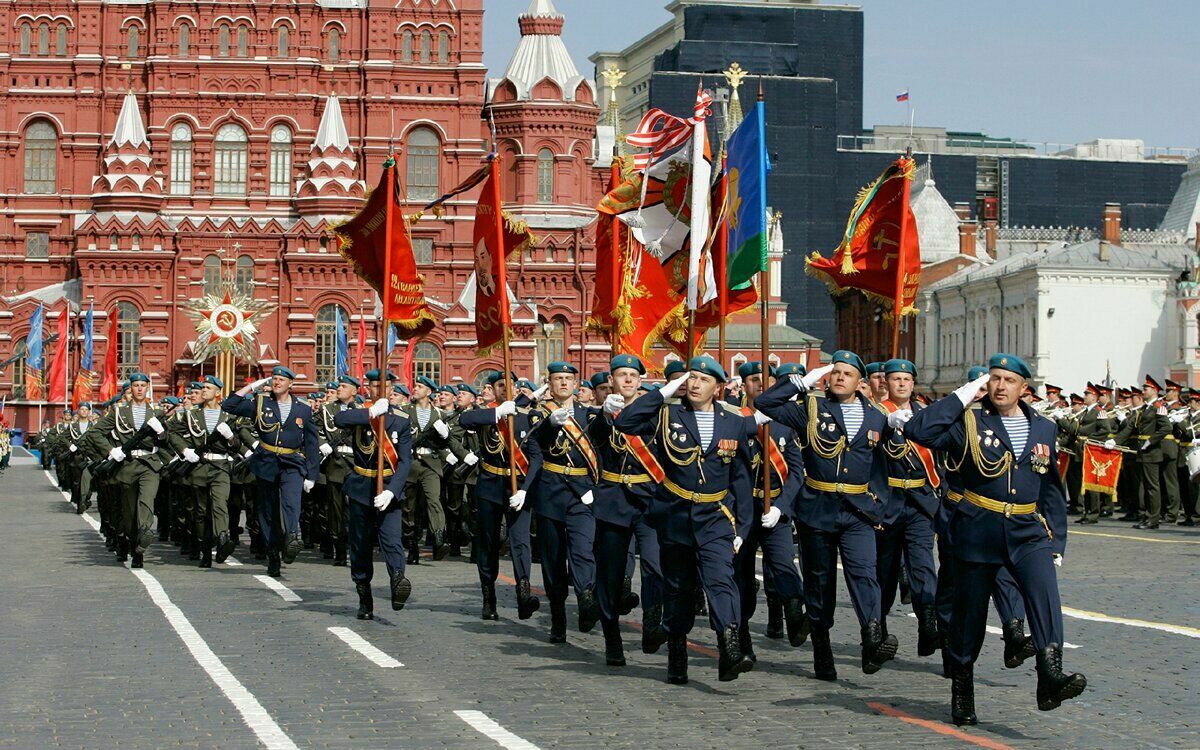 Президент Таджикистана приедет на Парад Победы в Москву