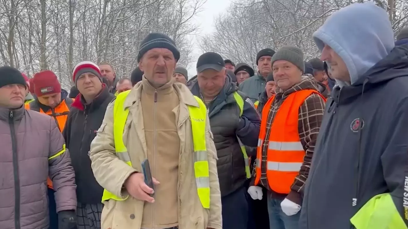 Украинские водители объявили голодовку на границе с Польшей