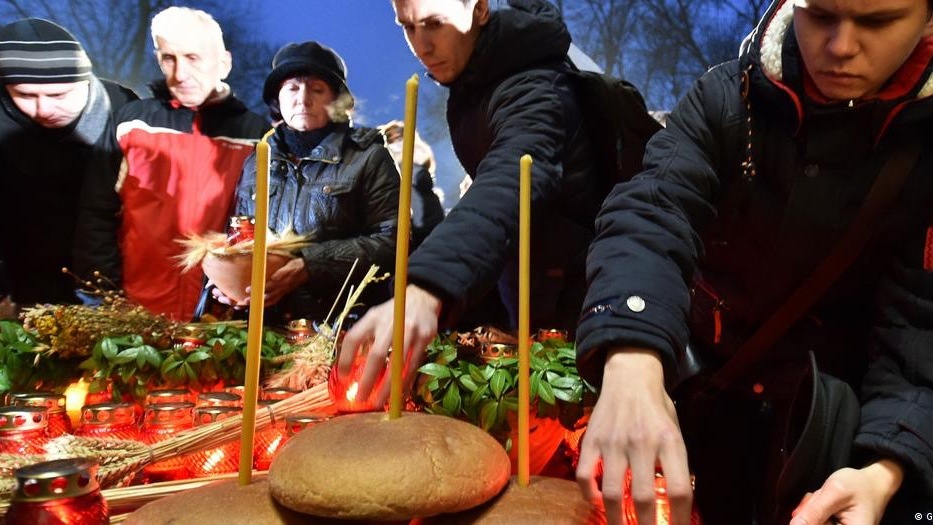 Каждый год 25 ноября в Украине вспоминают жертв Голодомора