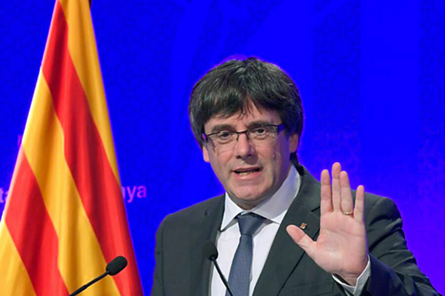 Глава Каталонии призвал подождать с объявлением независимости