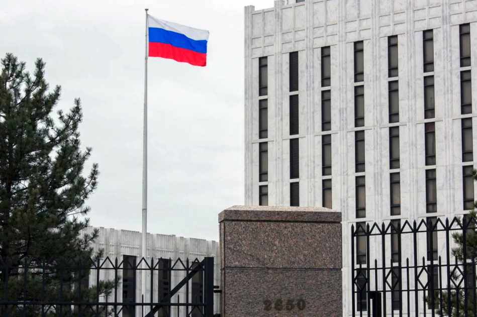 Российское посольство в США потребовало остановить гонения граждан РФ