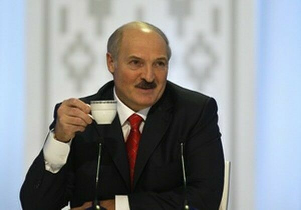 Лукашенко призвал новых министров не пить, а работать