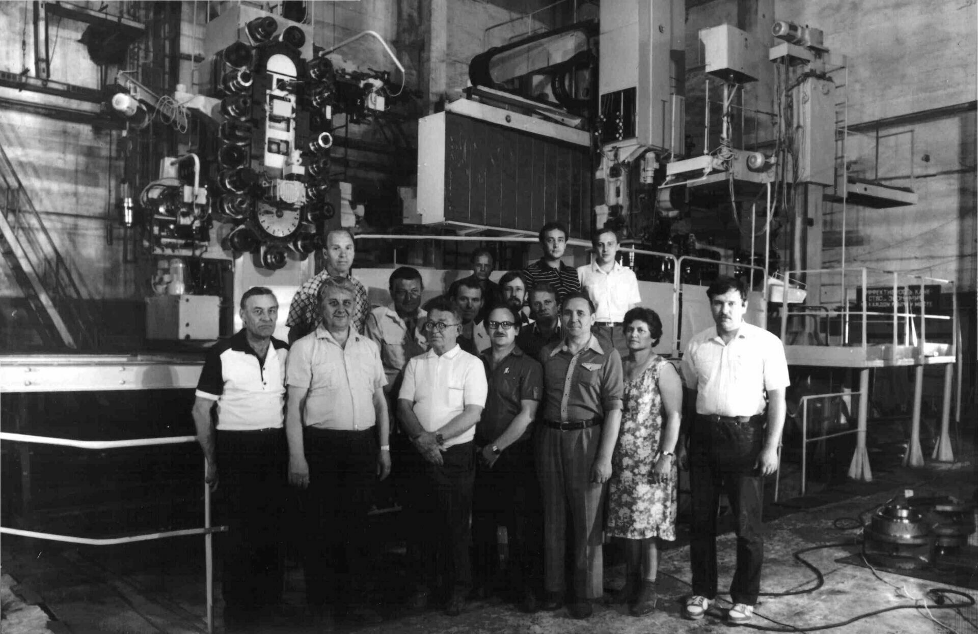 Группа создателей карусельного станка модели 1С528МФ4, июль 1987 год