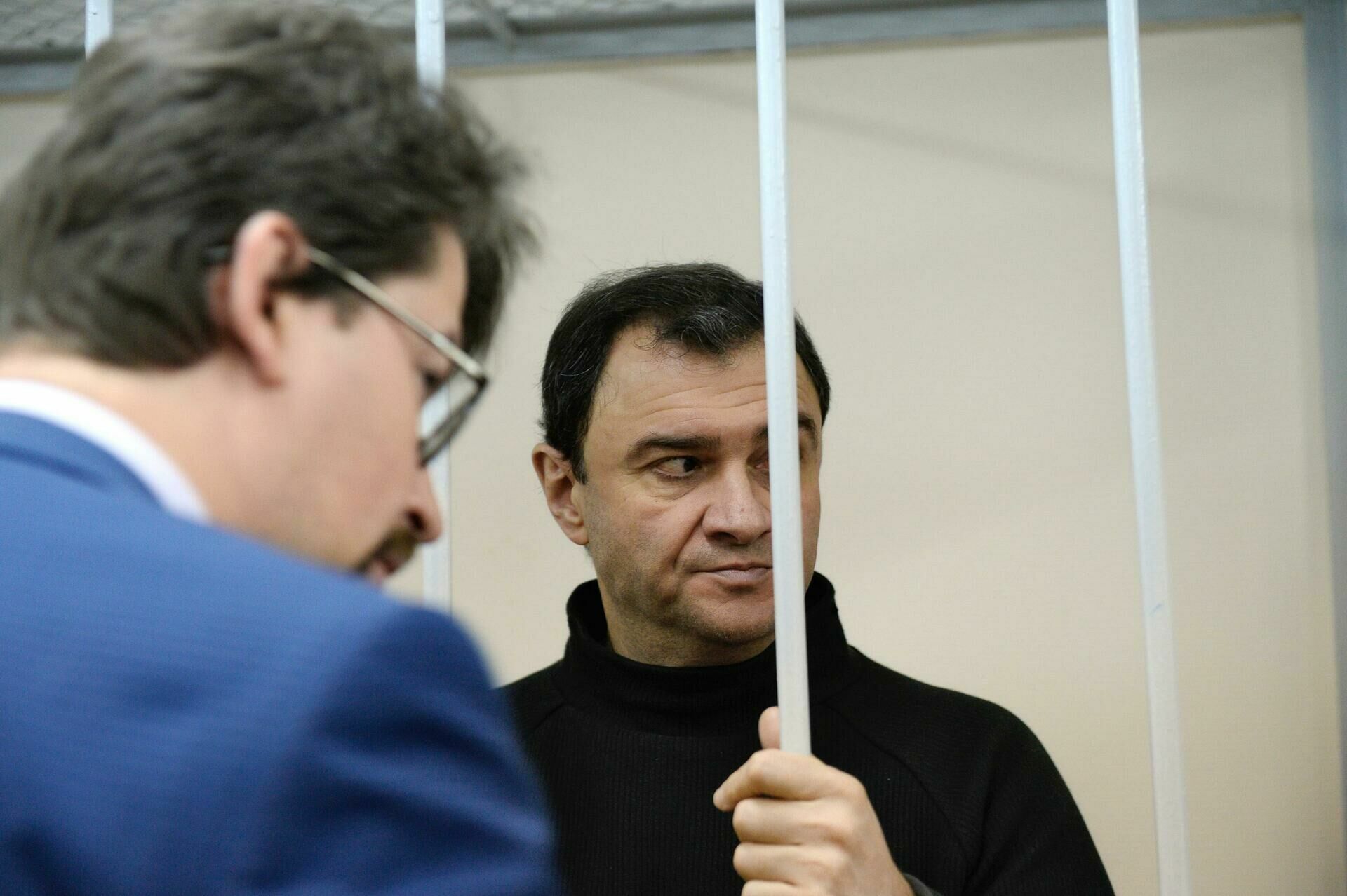 Бывшего замминистра культуры Пирумова признали виновным и освободили в зале суда