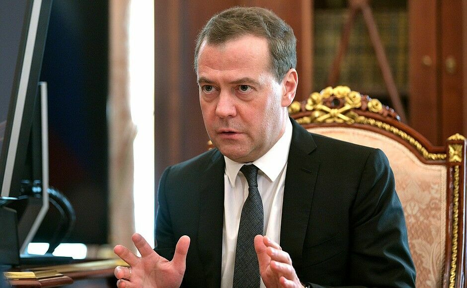 Медведев оценил потери России от кибератак в 2017 году в 600 млрд рублей