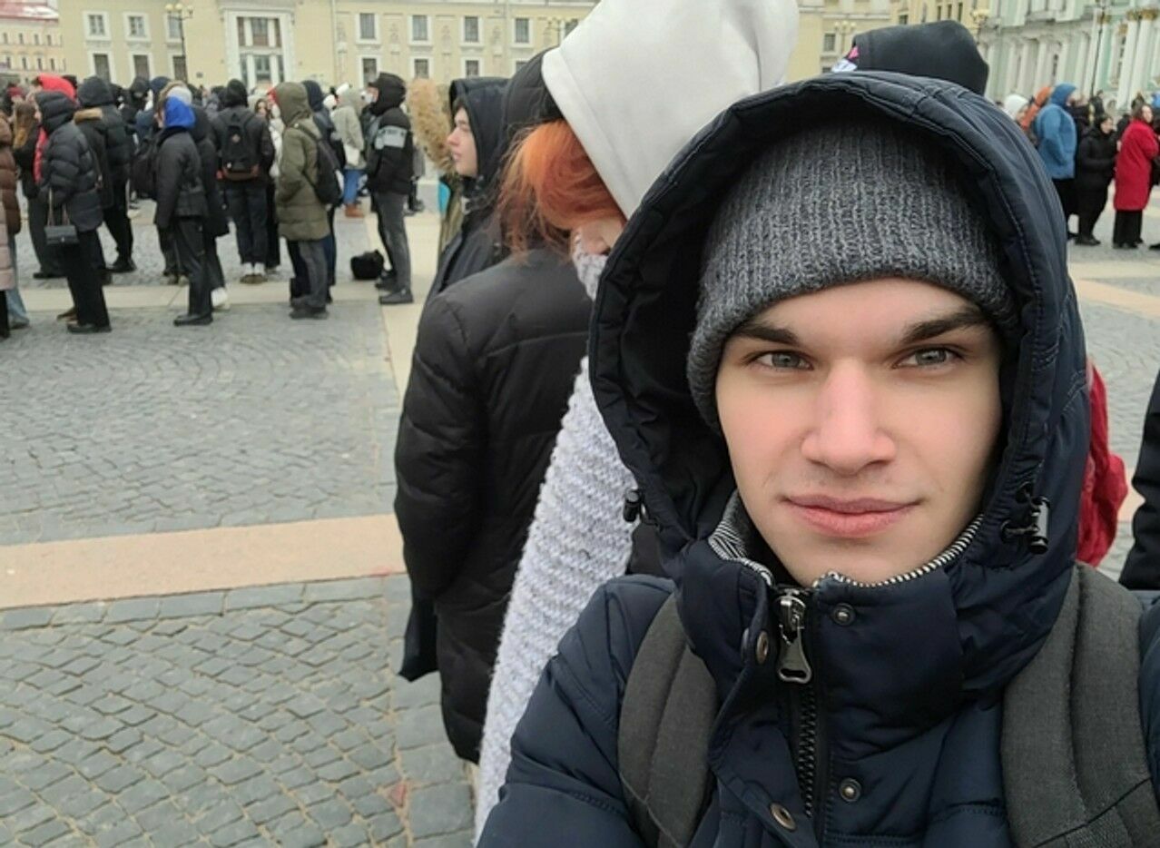 В Санкт-Петербурге избили журналиста SOTA*