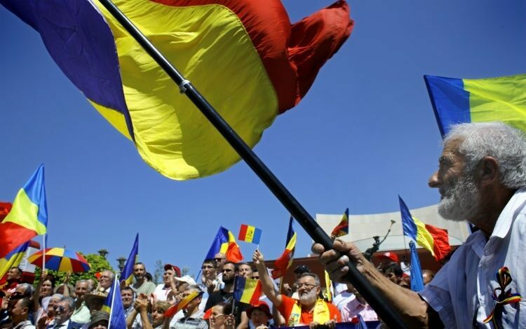 Митинг за объединение с Румынией прошел в молдавской столице