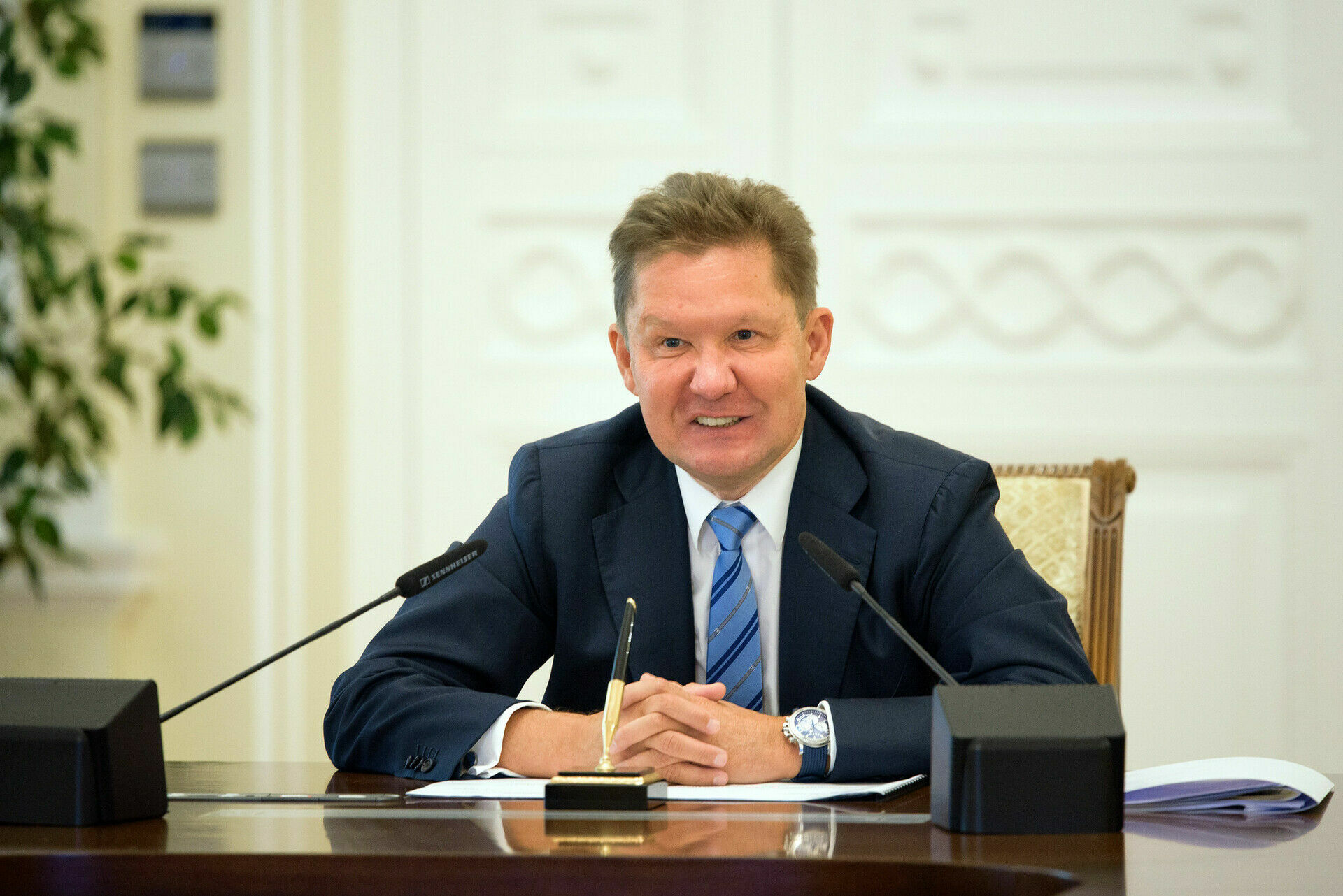 Миллер пообещал существенно увеличить выручку Газпрома по итогам 2022 года