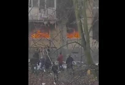 Жилой дом загорелся в Балтийске после взрыва газа в нем (ВИДЕО)