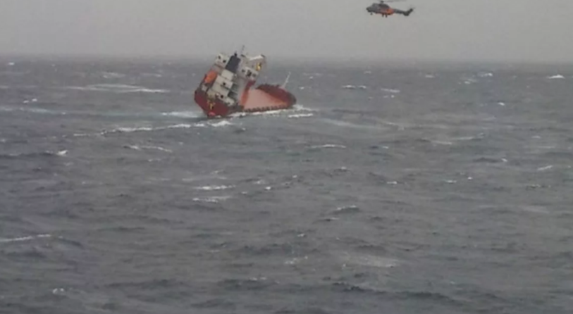 Один россиянин спасся при крушении сухогруза «Арвин» в Черном море